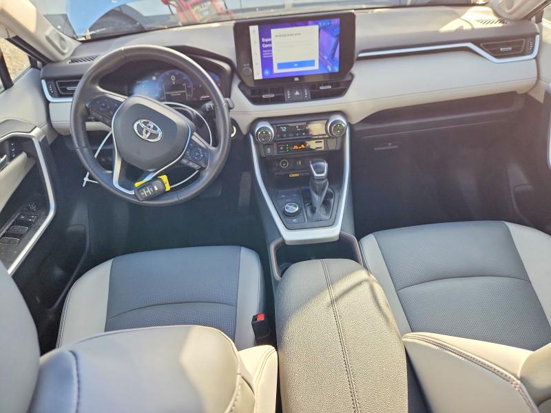 Снимка 8 от търг – 2023 TOYOTA RAV4 с VIN 4T3D6RFVXPU133491