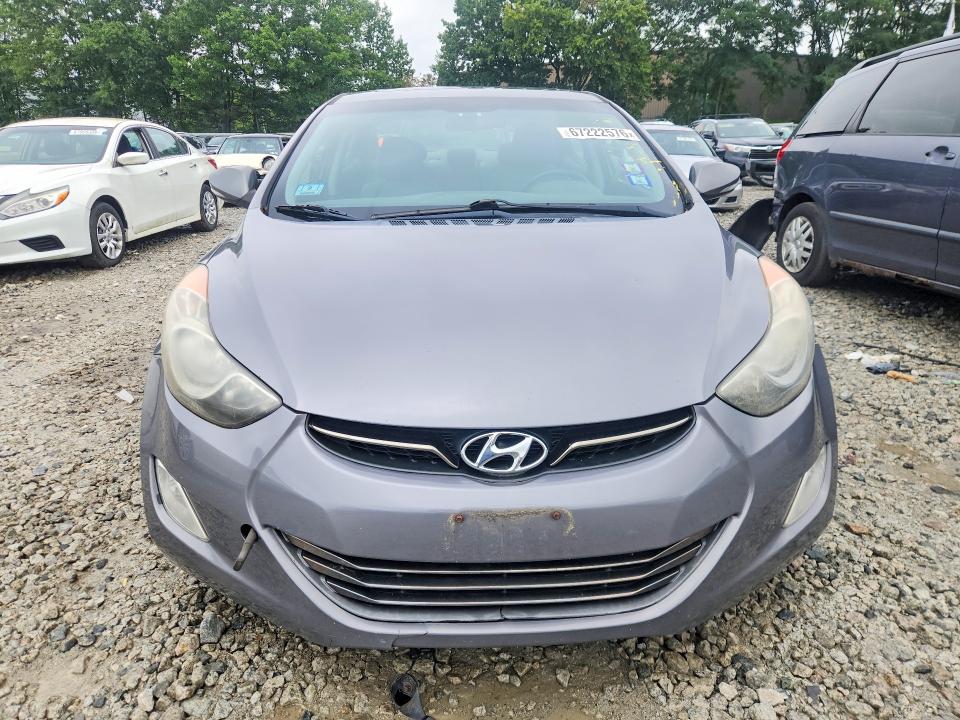 Photo 5 from auction – 2012 HYUNDAI ELANTRA with VIN 5NPDH4AE1CH132056