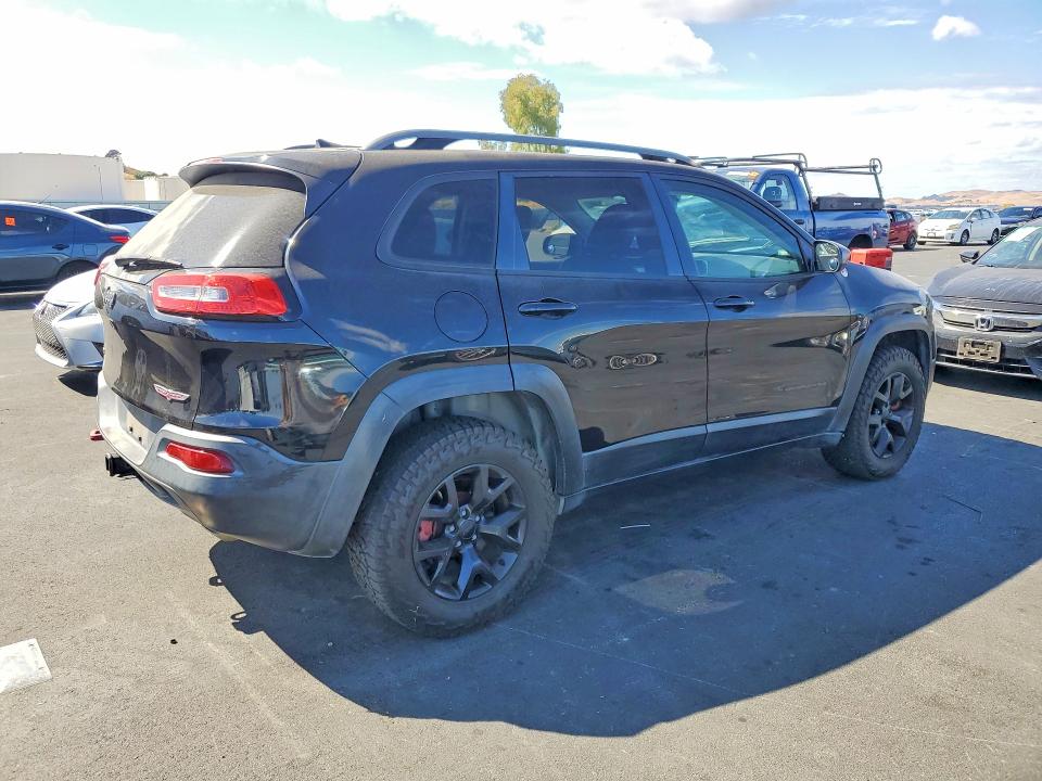 صورة رقم 3 من المزاد - 2016 JEEP CHEROKEE مع VIN 1C4PJMBS7GW215397