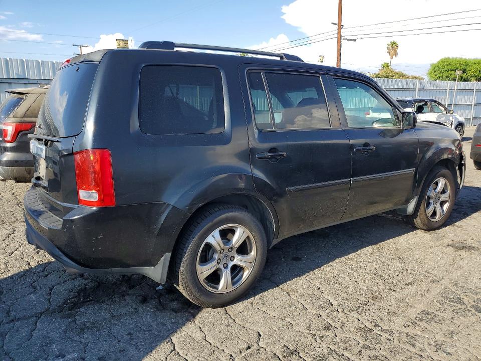 Photo 3 from auction – 2013 HONDA PILOT with VIN 5FNYF3H43DB015674