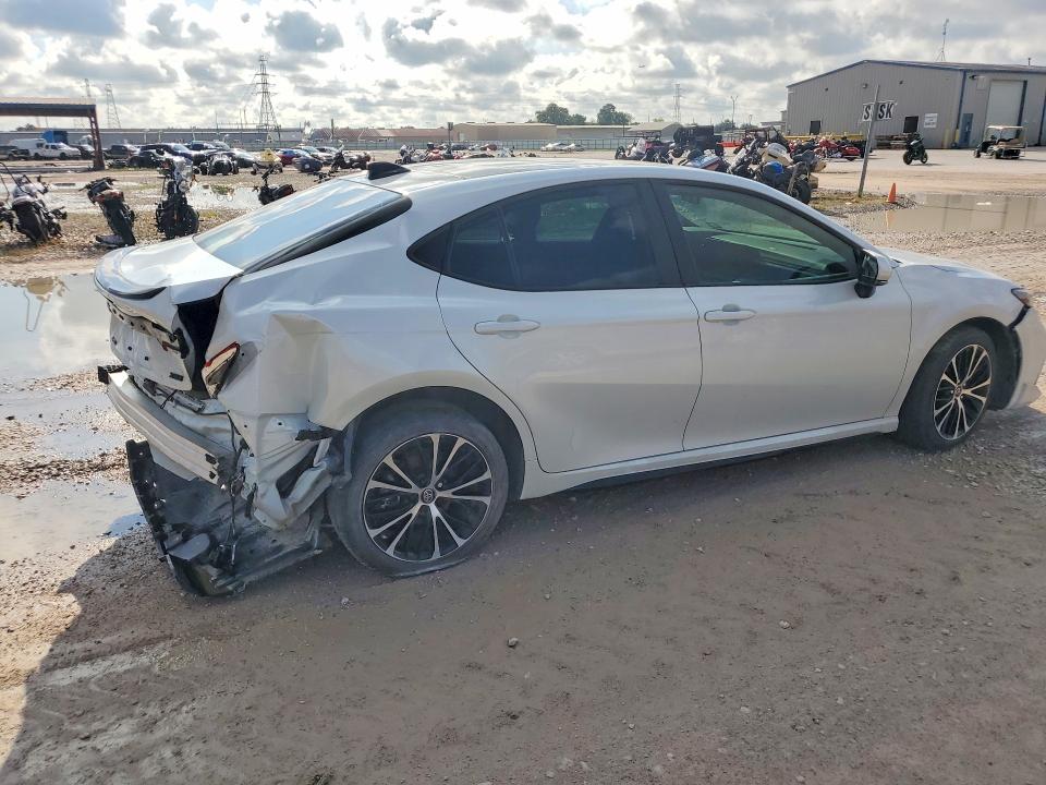 Photo 3 from auction – 2025 TOYOTA CAMRY with VIN 4T1DAACK5SU098208