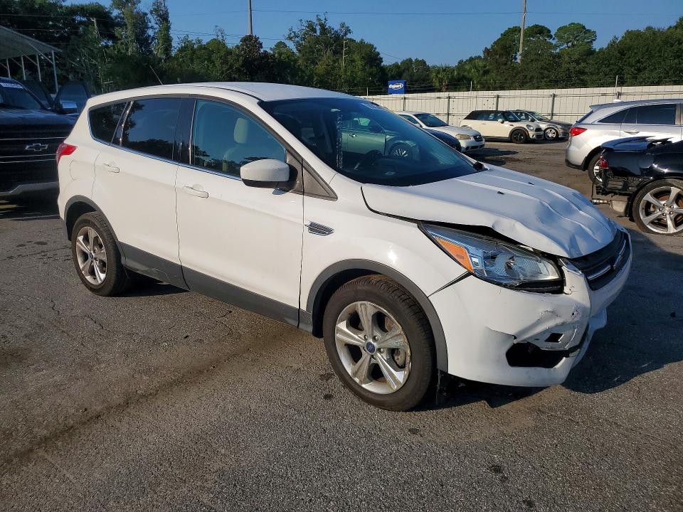 Photo 4 from auction – 2016 FORD ESCAPE with VIN 1FMCU0G70GUA67183
