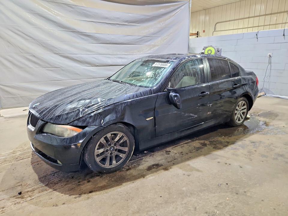 BMW 328 2007 with VIN WBAVA37597NL17436 - Photo from auction