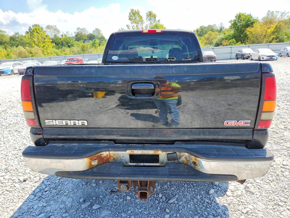 Photo 6 from auction – 2006 GMC SIERRA with VIN 1GTHK29U16E213744