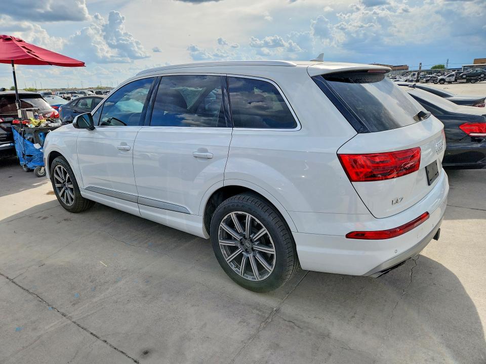 Photo 2 from auction – 2018 AUDI Q7 with VIN WA1VAAF76JD001820