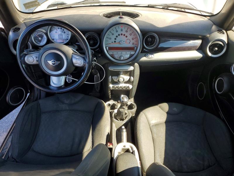 Zdjęcie 8 z aukcji – 2010 MINI COOPER z VIN WMWMS3C56ATY51740