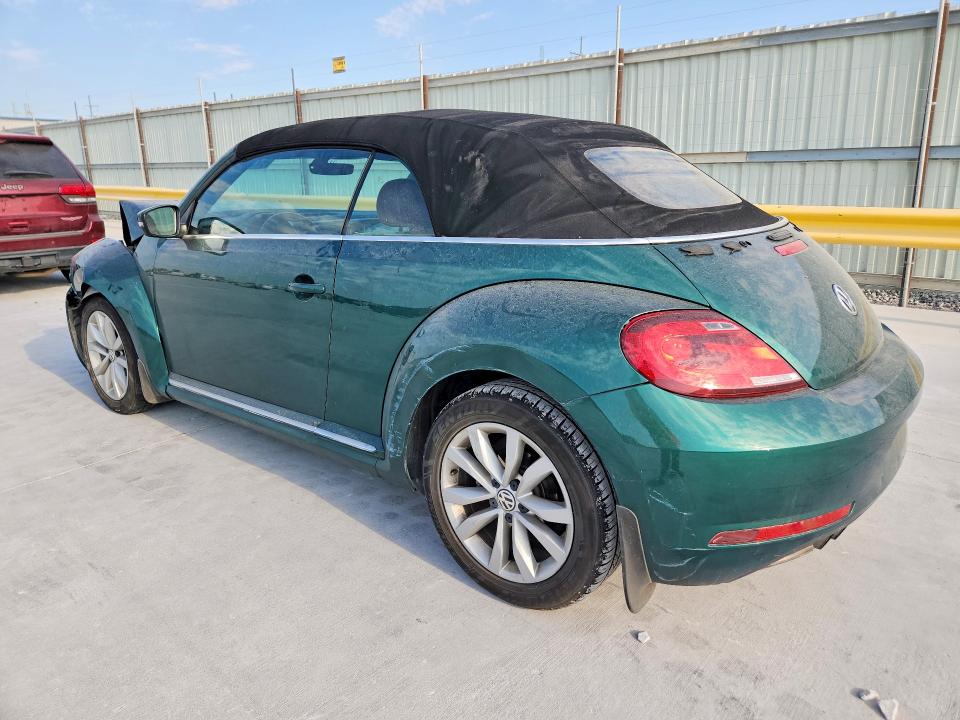 Фото 2 с аукциона – 2017 VOLKSWAGEN BEETLE с VIN 3VW517AT3HM816369