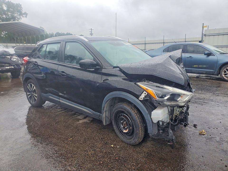 Снимка 4 от търг – 2020 NISSAN KICKS с VIN 3N1CP5DV2LL533635