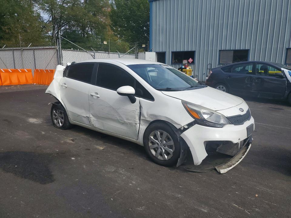 Foto 4 de la subasta – 2017 KIA RIO con VIN KNADM4A32H6005342