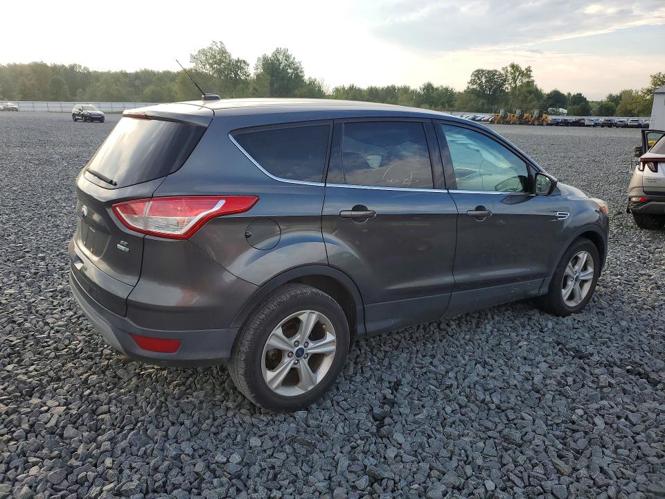 صورة رقم 3 من المزاد - 2015 FORD ESCAPE مع VIN 1FMCU9GX6FUC09846