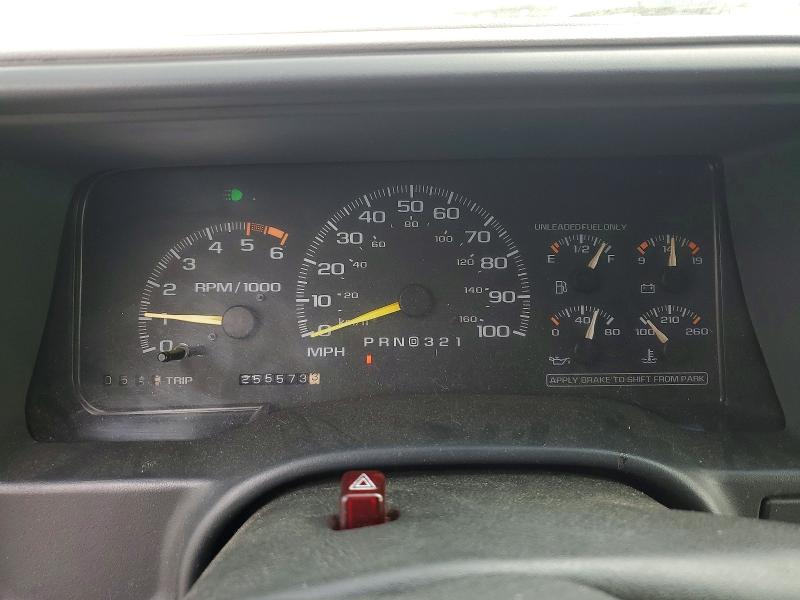 Photo 9 from auction – 1996 CHEVROLET GMT-400 with VIN 1C3CDFAA5ED833809