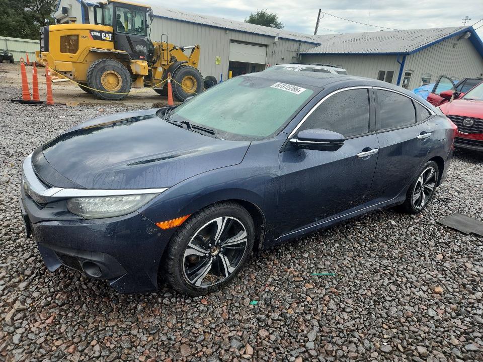 HONDA CIVIC 2016 with VIN 19XFC1F97GE005873 - Photo from auction