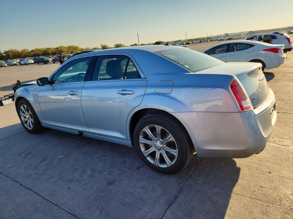 Photo 2 from auction – 2013 CHRYSLER 300 with VIN 2C3CCAGG6DH595391
