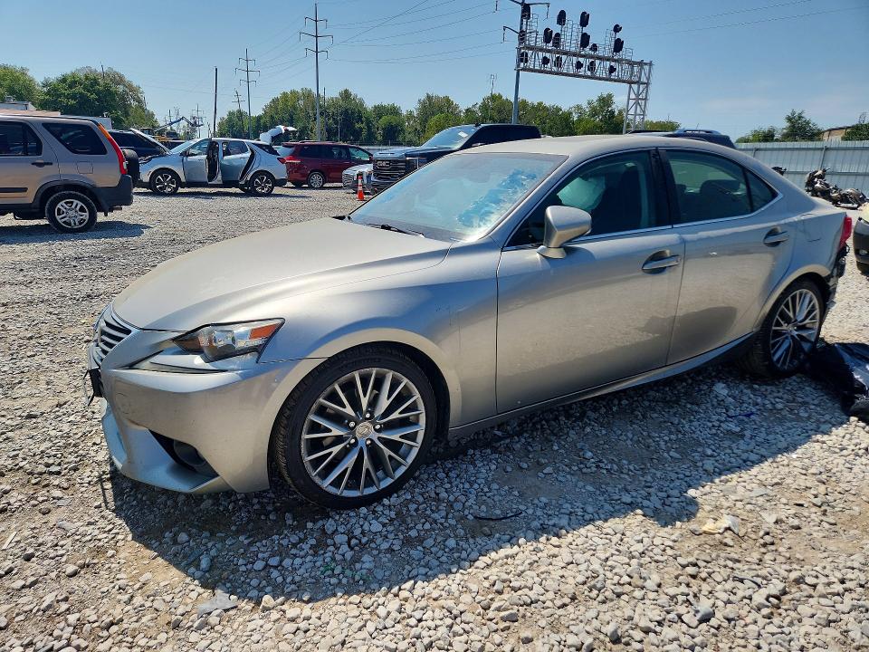 LEXUS IS 2015 with VIN JTHCF1D21F5018384 - Photo from auction