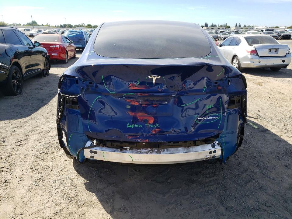 Photo 6 from auction – 2023 TESLA MODEL Y with VIN 7SAYGDEE7PF628808