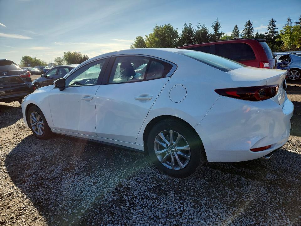 Foto 2 de la subasta – 2025 MAZDA 3 con VIN JM1BPACM0S1776554