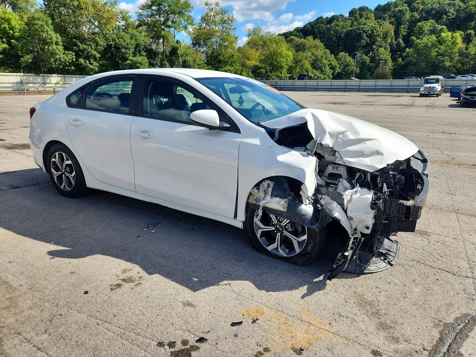 Photo 4 from auction – 2020 KIA FORTE with VIN 3KPF24AD2LE143346