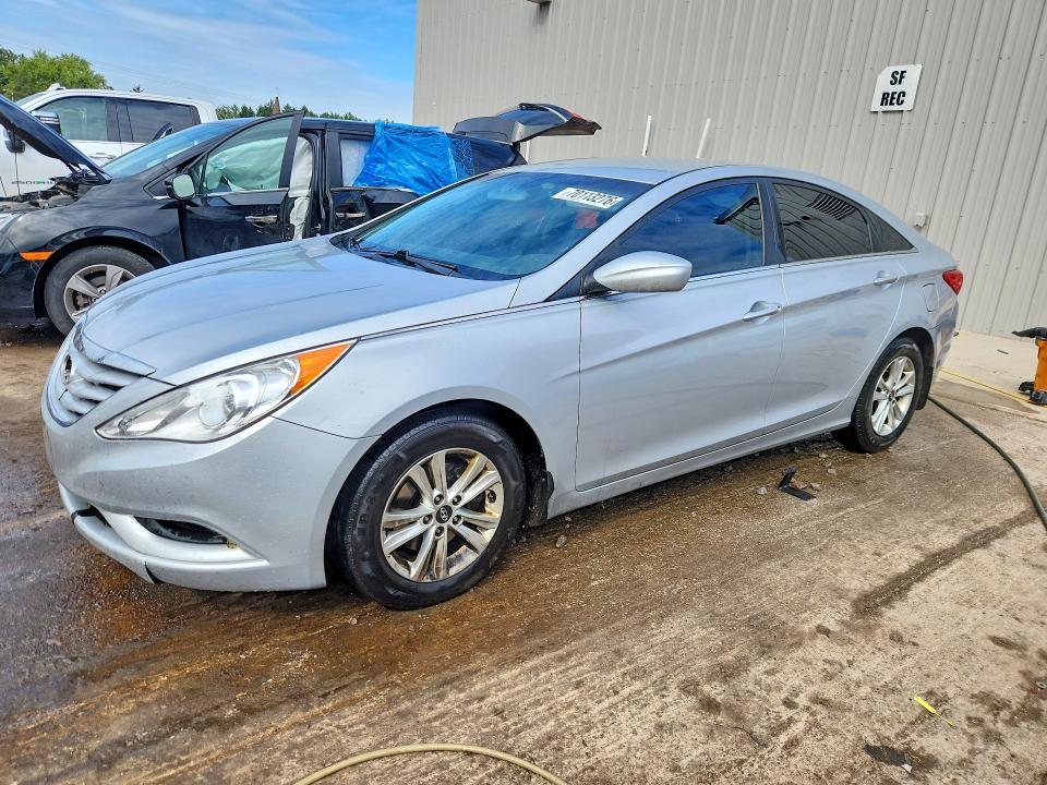 Photo 1 from auction – 2012 HYUNDAI SONATA with VIN 5NPEB4AC6CH469021
