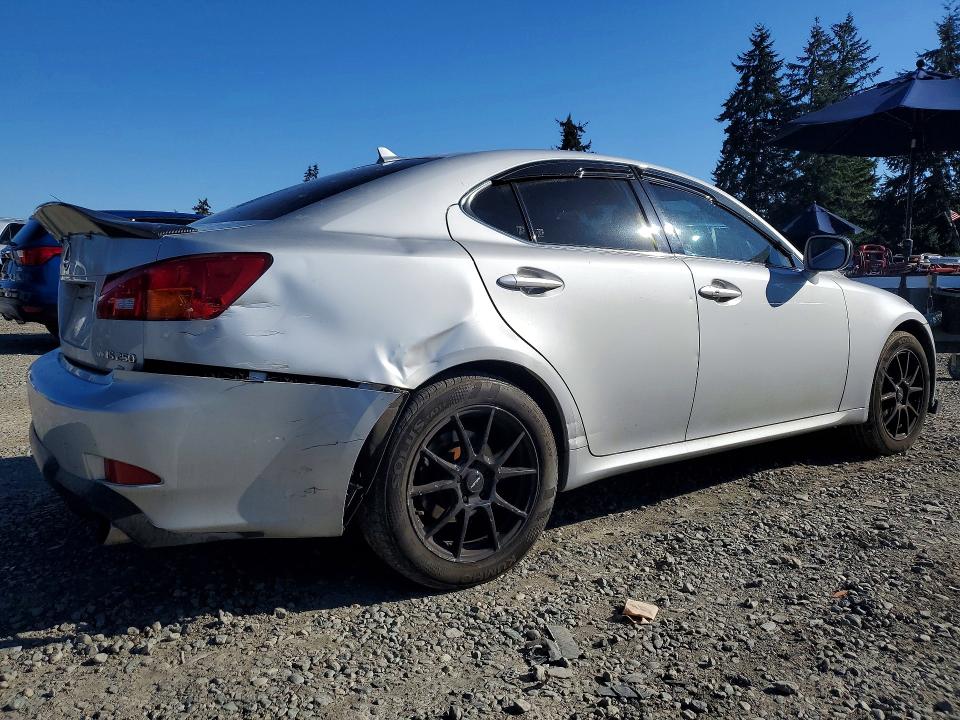 Photo 3 from auction – 2007 LEXUS IS with VIN JTHCK262472015125
