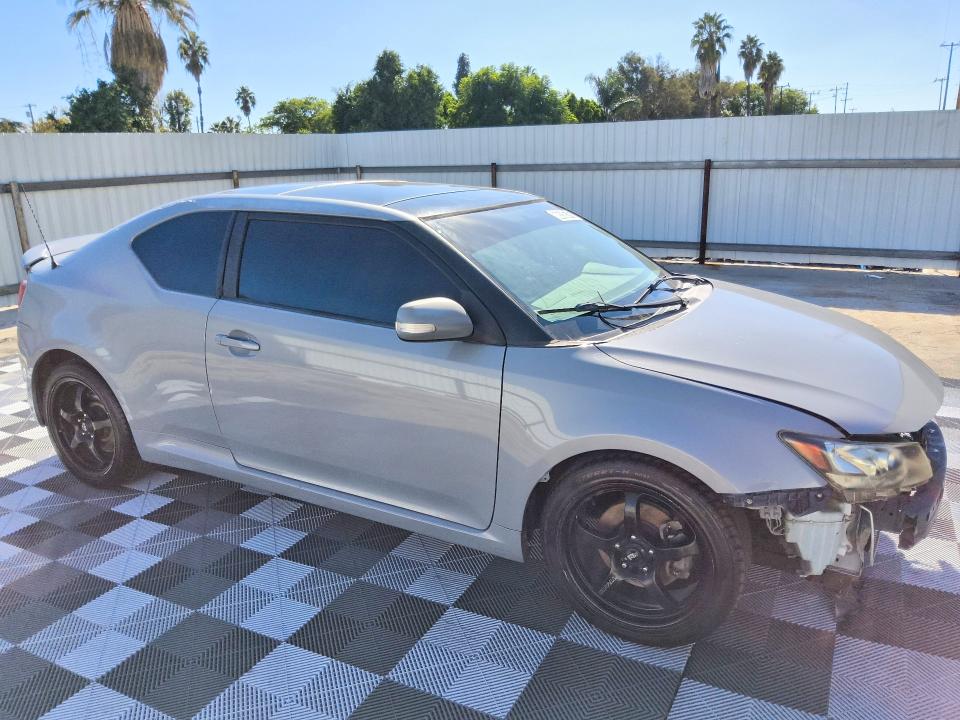 Photo 4 from auction – 2012 SCION TC with VIN JTKJF5C71C3025641
