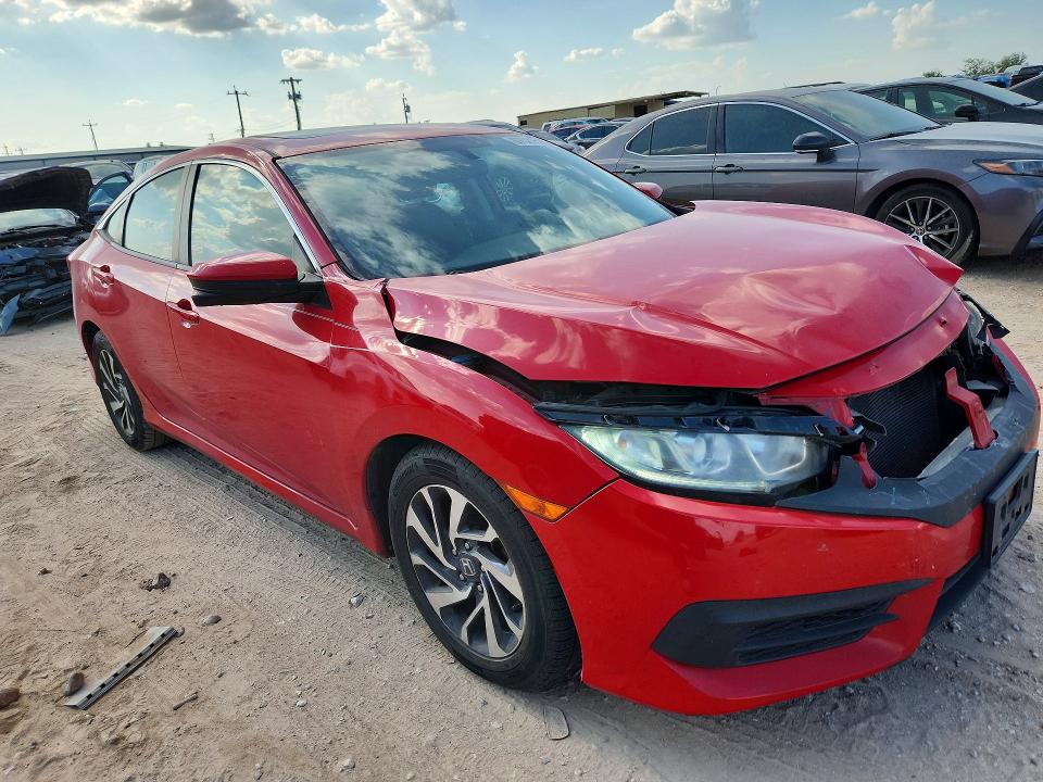 Снимка 4 от търг – 2018 HONDA CIVIC с VIN 2HGFC2F74JH522758