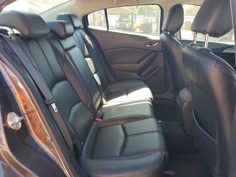 Фото 10 с аукциона – 2018 MAZDA 3 с VIN 3MZBN1V31JM204899