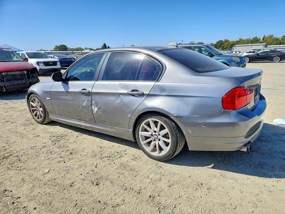 Photo 2 from auction – 2011 BMW 328 with VIN WBAPH5G51BNM71860