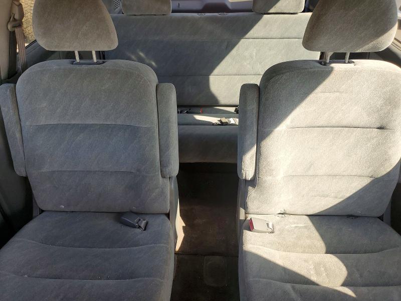 Photo 10 from auction – 2001 HONDA ODYSSEY with VIN 2HKRL18611H531371