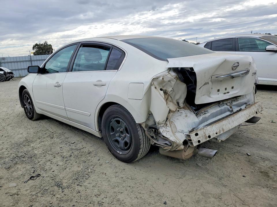 Photo 2 from auction – 2011 NISSAN ALTIMA with VIN 1N4AL2AP1BN473209