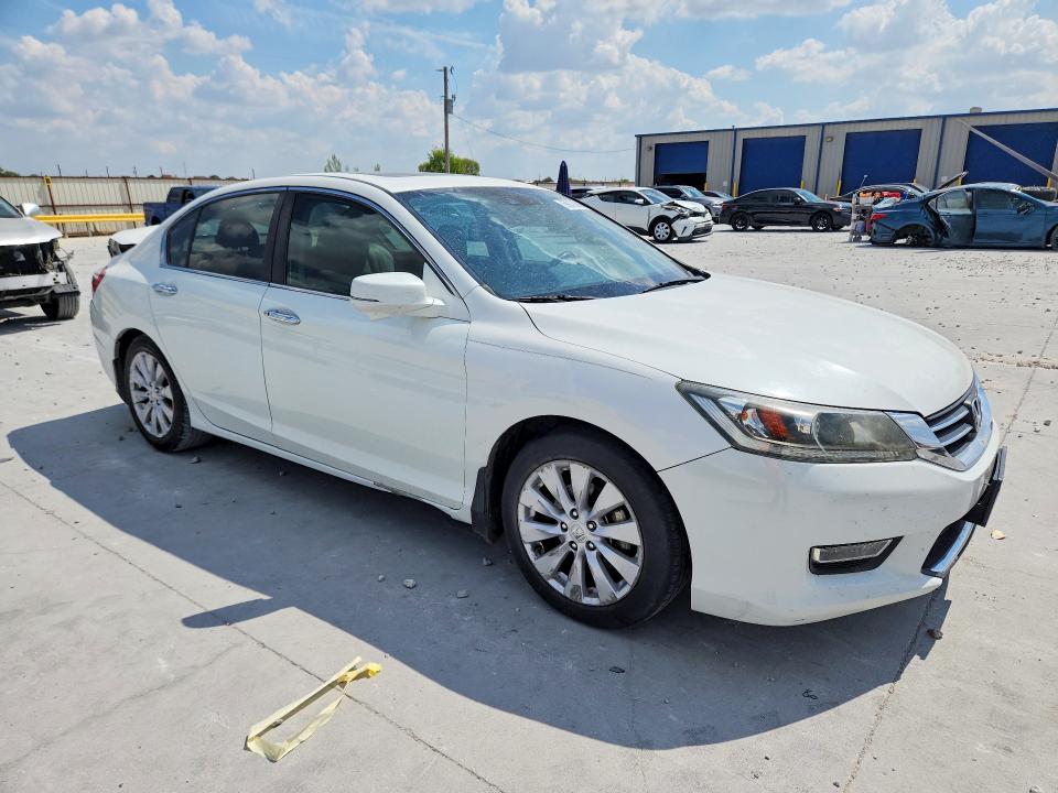 Photo 4 from auction – 2014 HONDA ACCORD with VIN 1HGCR2F87EA288436