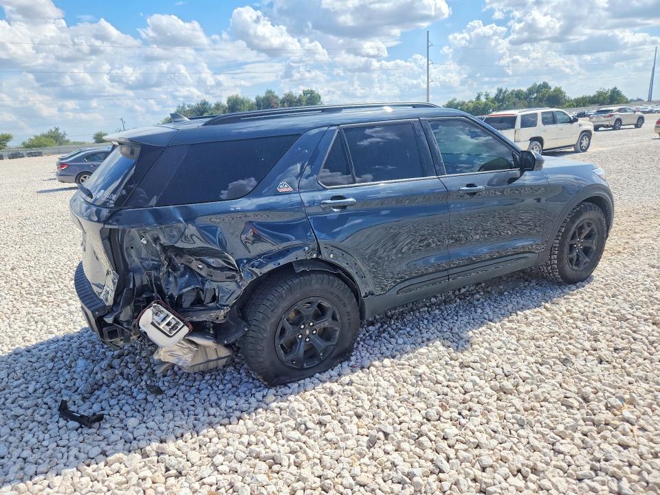Photo 3 from auction – 2022 FORD EXPLORER with VIN 1FMSK8JH4NGC29717