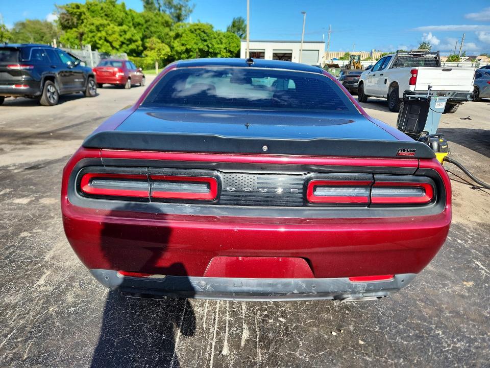 Снимка 6 от търг – 2018 DODGE CHALLENGER с VIN 2C3CDZBT6JH178400