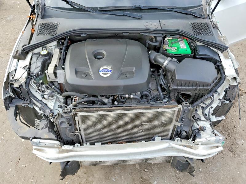 صورة رقم 11 من المزاد - 2015 VOLVO S60 مع VIN YV126MFJ7F1343058