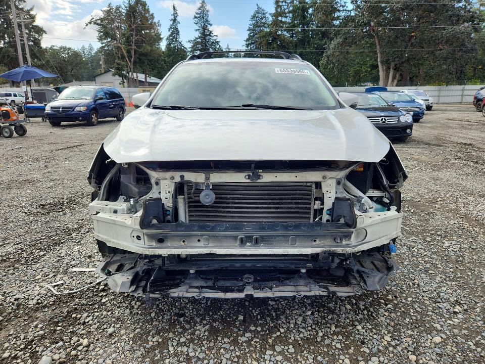 Photo 5 from auction – 2018 SUBARU CROSSTREK with VIN JF2GTAMC8JH275278