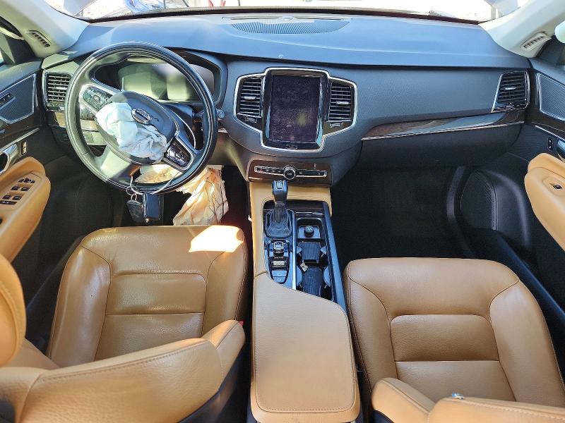 Zdjęcie 8 z aukcji – 2016 VOLVO XC90 z VIN YV4A22PK8G1034013