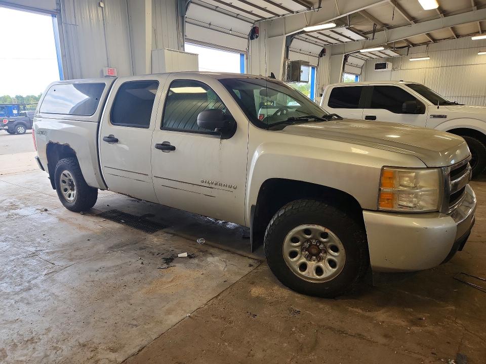 Photo 4 from auction – 2011 CHEVROLET SILVERADO with VIN 3GCPKREA0BG222714
