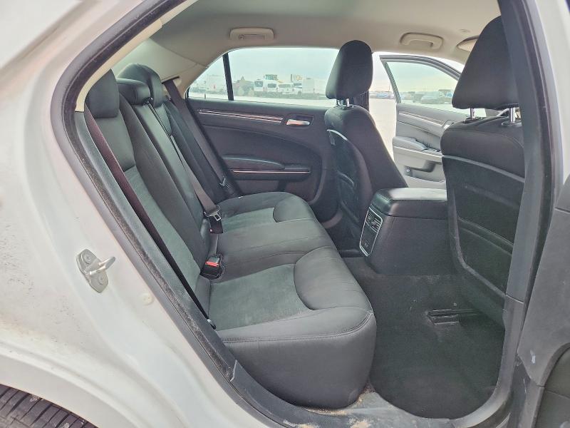 Zdjęcie 10 z aukcji – 2019 CHRYSLER 300 z VIN 2C3CCAAG3KH746208