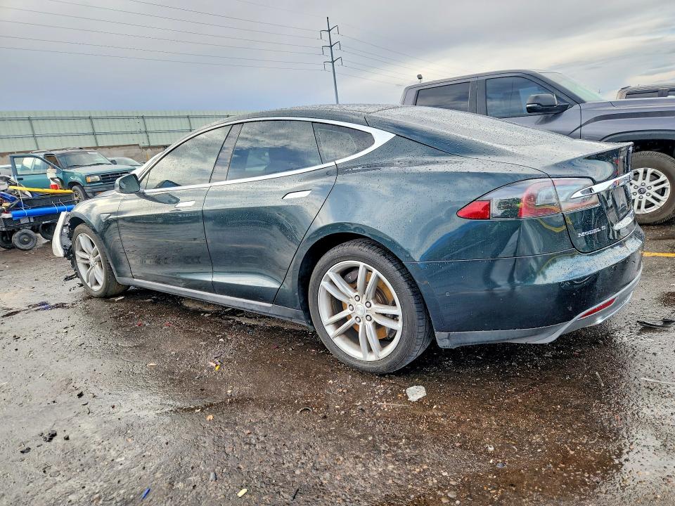 Photo 2 from auction – 2014 TESLA MODEL S with VIN 5YJSA1S18EFP59005