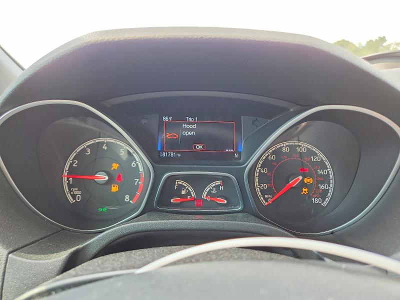 Foto 9 de la subasta – 2015 FORD FOCUS con VIN 1FADP3L91FL246397