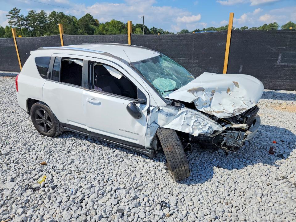 Снимка 4 от търг – 2012 JEEP COMPASS с VIN 1C4NJCBA0CD553870