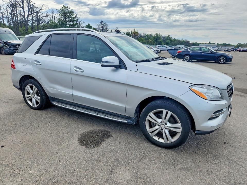 Photo 4 from auction – 2014 MERCEDES-BENZ ML with VIN 4JGDA5HB1EA397118