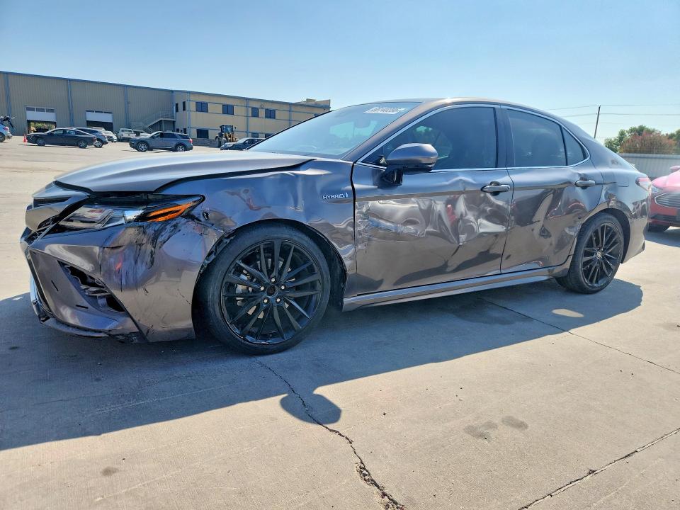 Photo 1 from auction – 2021 TOYOTA CAMRY with VIN 4T1K31AK1MU551909