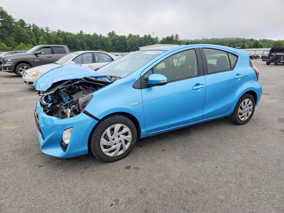 TOYOTA PRIUS C 2015 with VIN JTDKDTB32F1101629 - Photo from auction