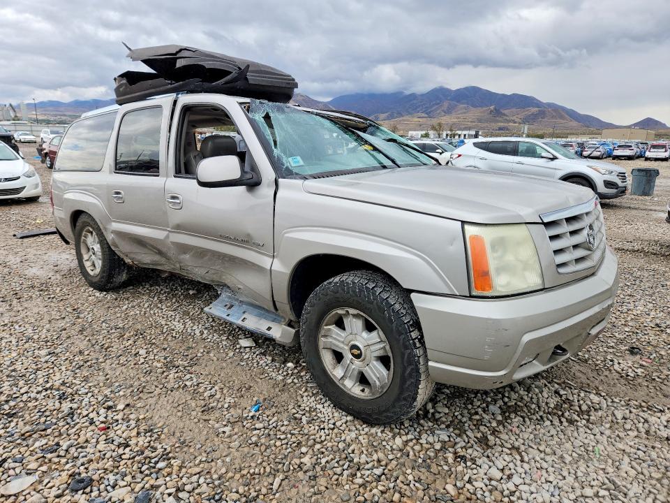 Снимка 4 от търг – 2004 CADILLAC ESCALADE с VIN 3GYFK66N54G326964