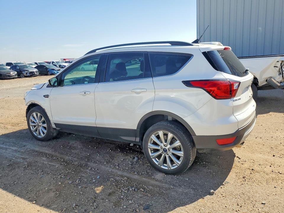 Снимка 2 от търг – 2019 FORD ESCAPE с VIN 1FMCU0HDXKUC04885