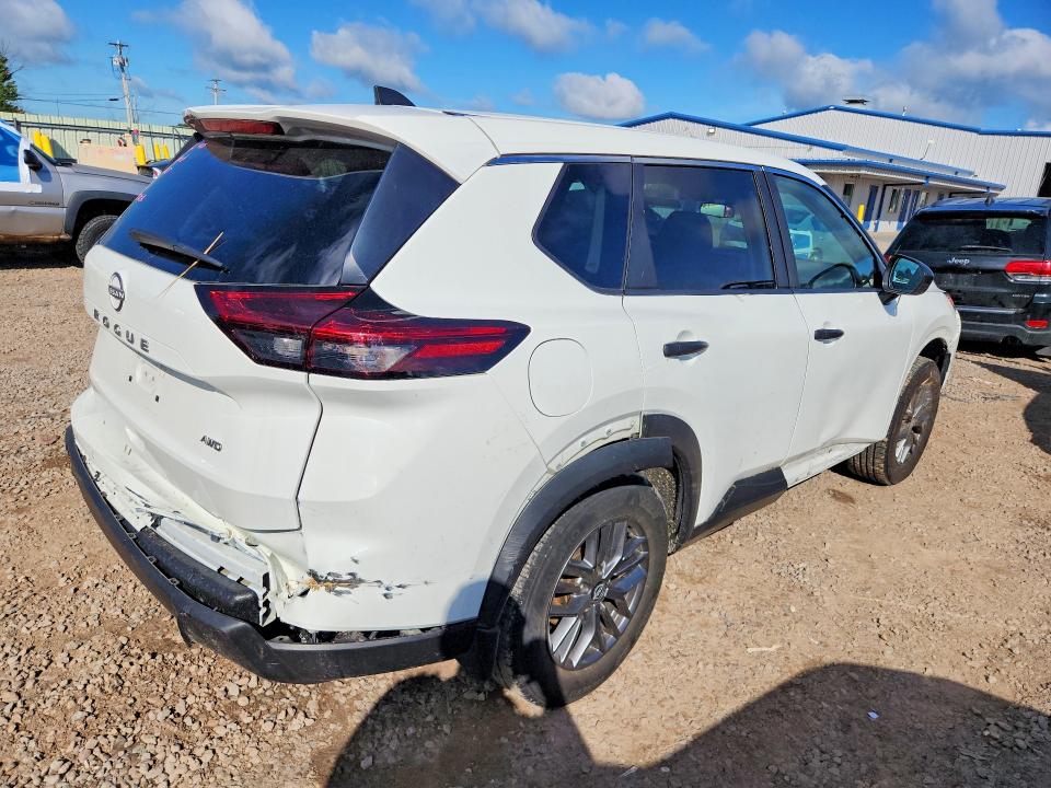 Photo 3 from auction – 2024 NISSAN ROGUE with VIN 5N1BT3AB0RC686324
