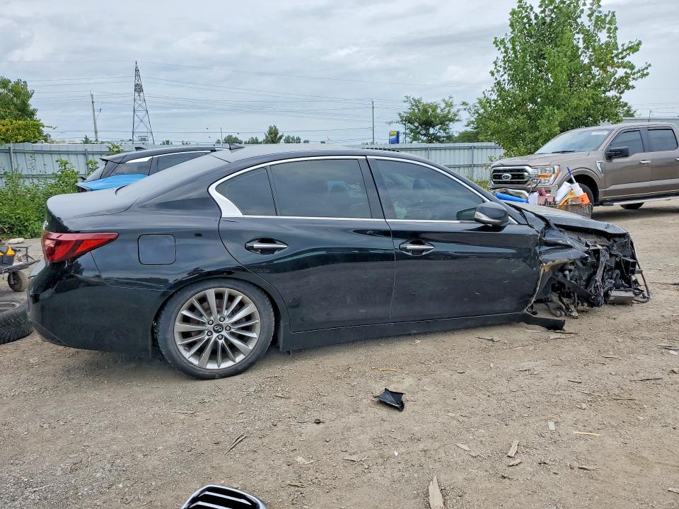 Photo 3 from auction – 2019 INFINITI Q50 with VIN JN1EV7AR2KM551493