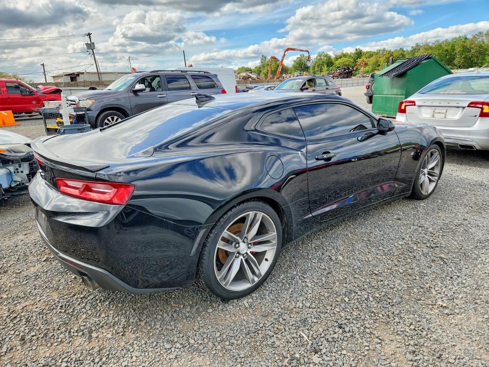 Photo 3 from auction – 2017 CHEVROLET CAMARO with VIN 1G1FD1RX2H0140060