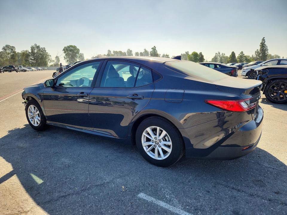 Photo 2 from auction – 2025 TOYOTA CAMRY with VIN 4T1DAACK5SU561917