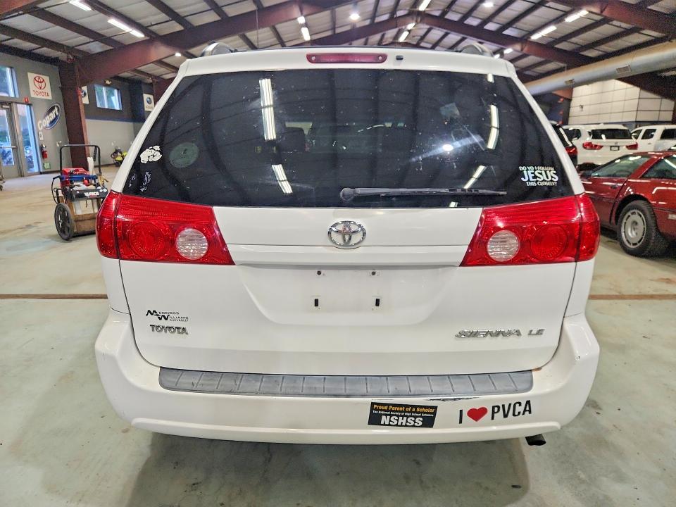 Photo 6 from auction – 2008 TOYOTA SIENNA with VIN 5TDZK23C78S174823